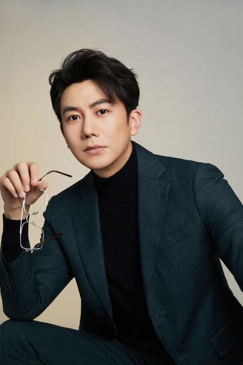 王聪老婆照片,美丽与智慧并存的现代女性典范